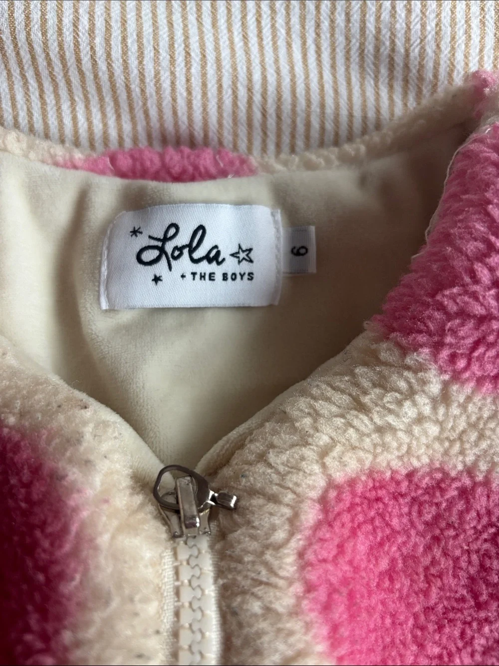 Lola + The Boys Cream Sherpa Jacket with Pink Hearts sz6